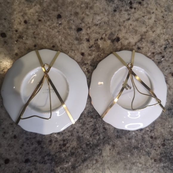 A Pair Of Vintage Limoges France 3.5" Plates With Metal stand/ Hanger, Gold Rim - Picture 7 of 11